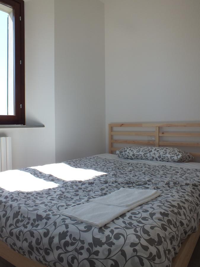 Il Torrione Bed & Breakfast เยซี ภายนอก รูปภาพ