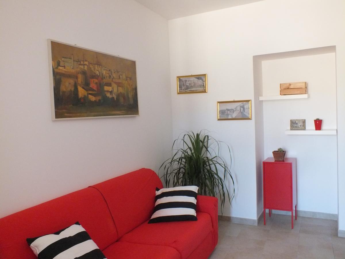 Il Torrione Bed & Breakfast เยซี ภายนอก รูปภาพ
