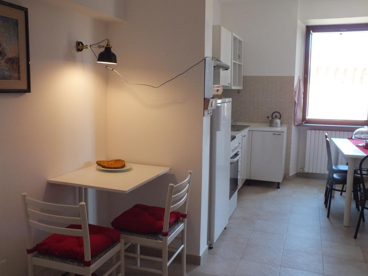 Il Torrione Bed & Breakfast เยซี ภายนอก รูปภาพ